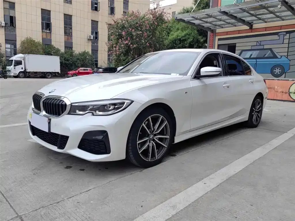 BMW 3 Series — фото 1