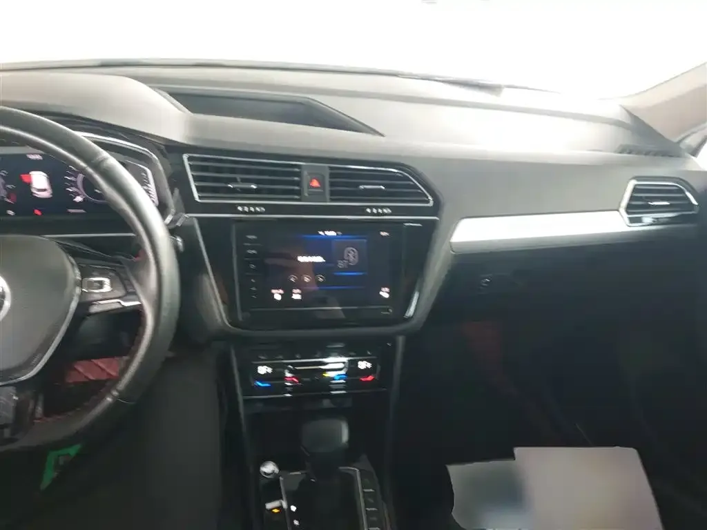 Volkswagen Tiguan L New Energy 2021 из CN, фото 5