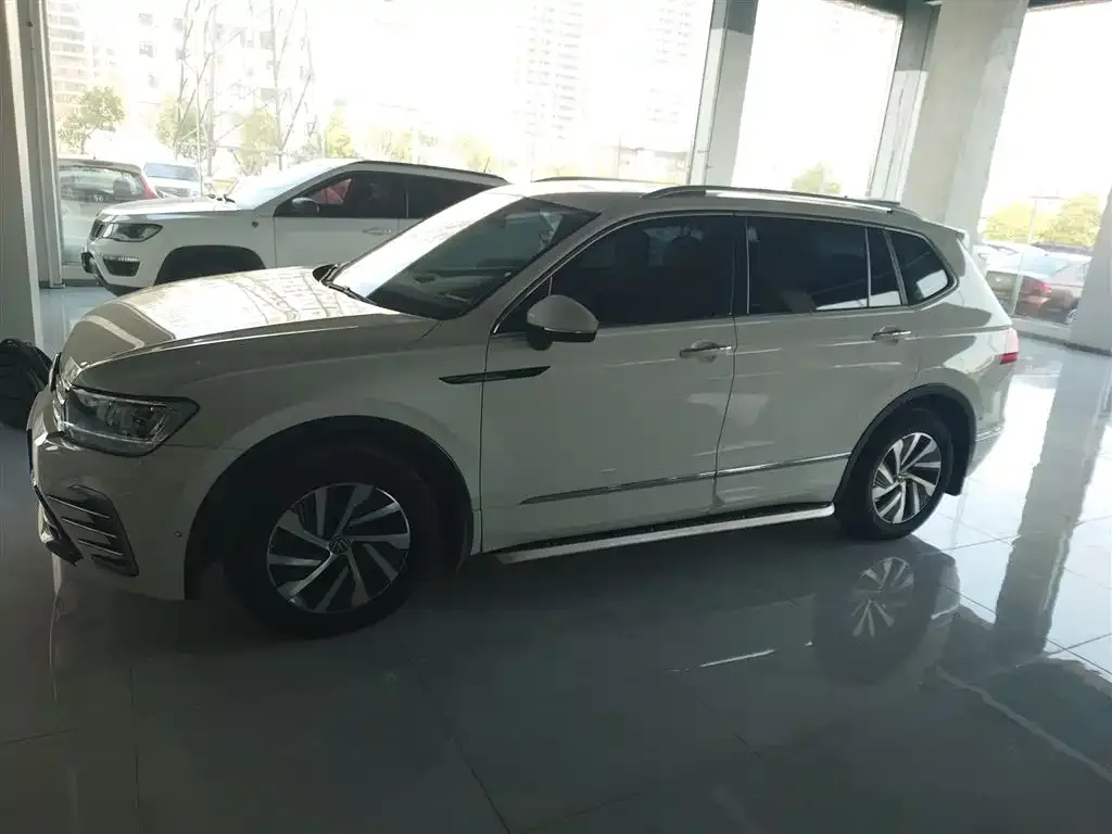 Volkswagen Tiguan L New Energy 2021 из CN, фото 8