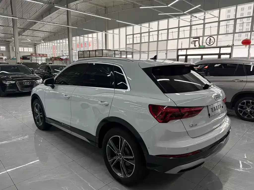 Audi Q3 — фото 5