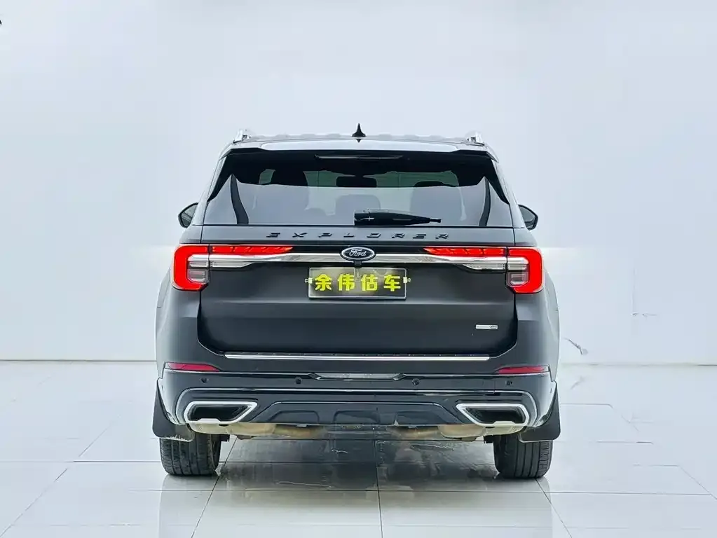 Ford Explorer 2023 из CN, фото 3