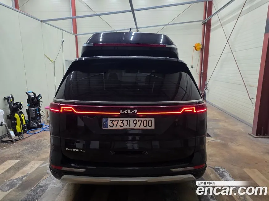 Kia Carnival — фото 10