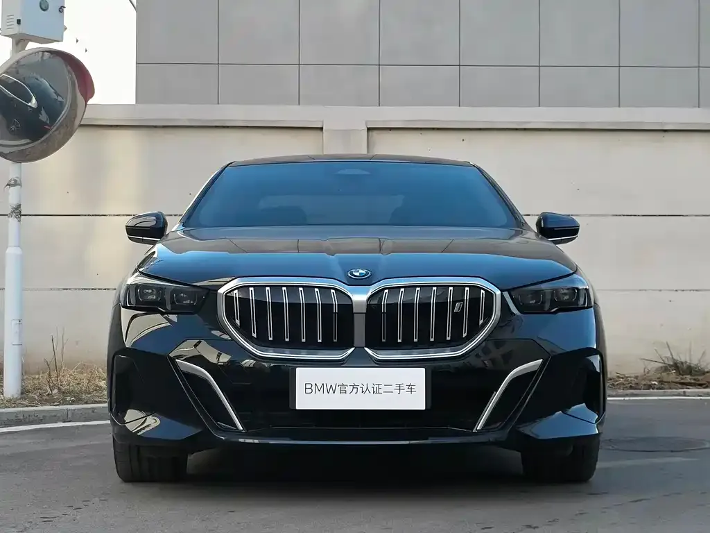 BMW i5 2024 из CN, фото 7