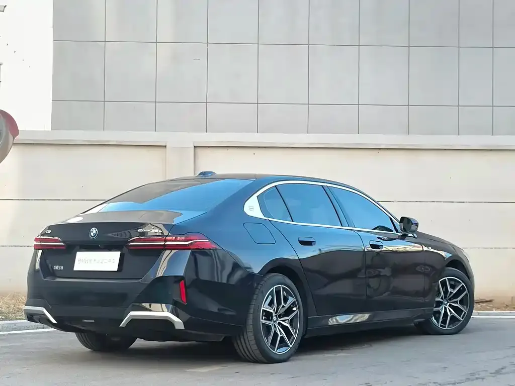 BMW i5 2024 из CN, фото 9