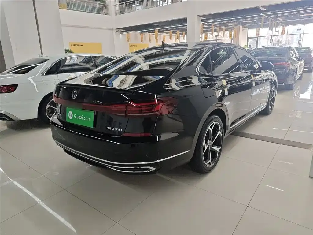 Volkswagen Passat 2025 из CN, фото 4