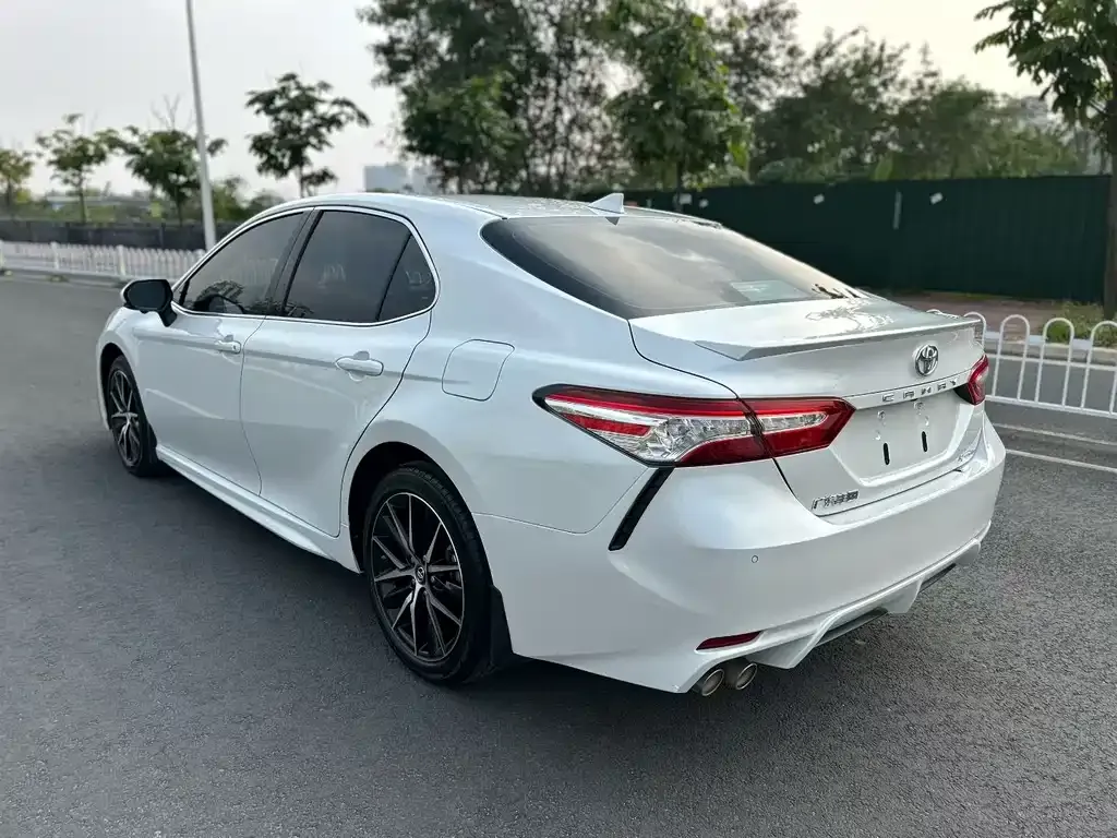 Toyota Camry 2022 из CN, фото 7