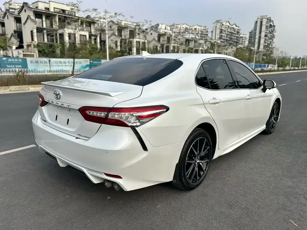 Toyota Camry 2022 из CN, фото 9