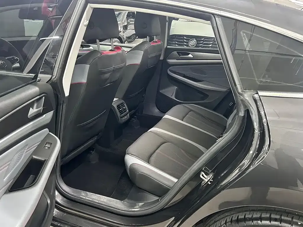 Volkswagen Lamando 2023 из CN, фото 9