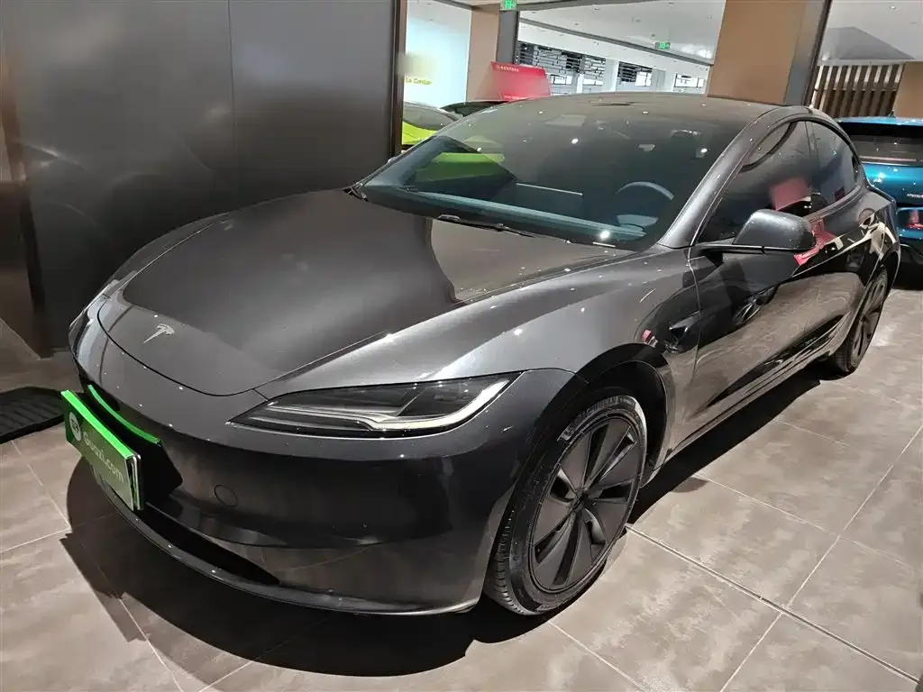 Tesla Model 3 2025 из CN, фото 2