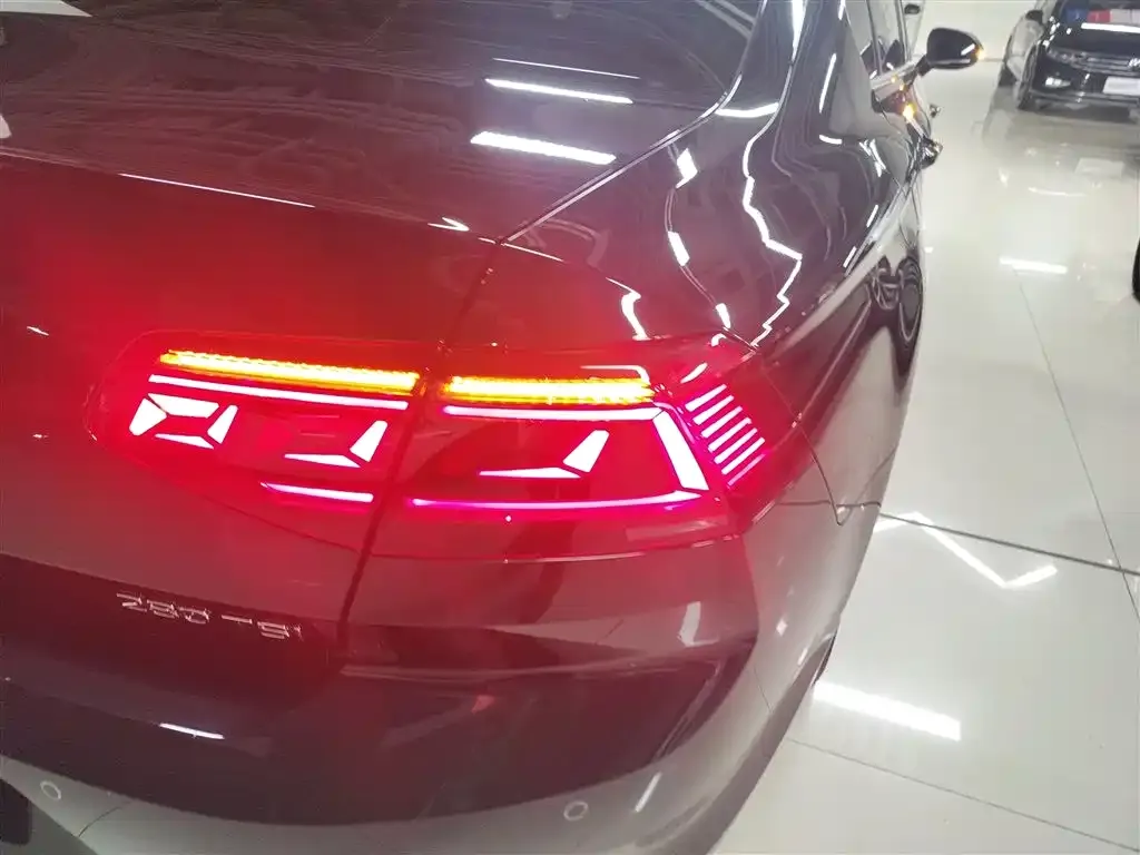 Volkswagen Magotan 2022 из CN, фото 2