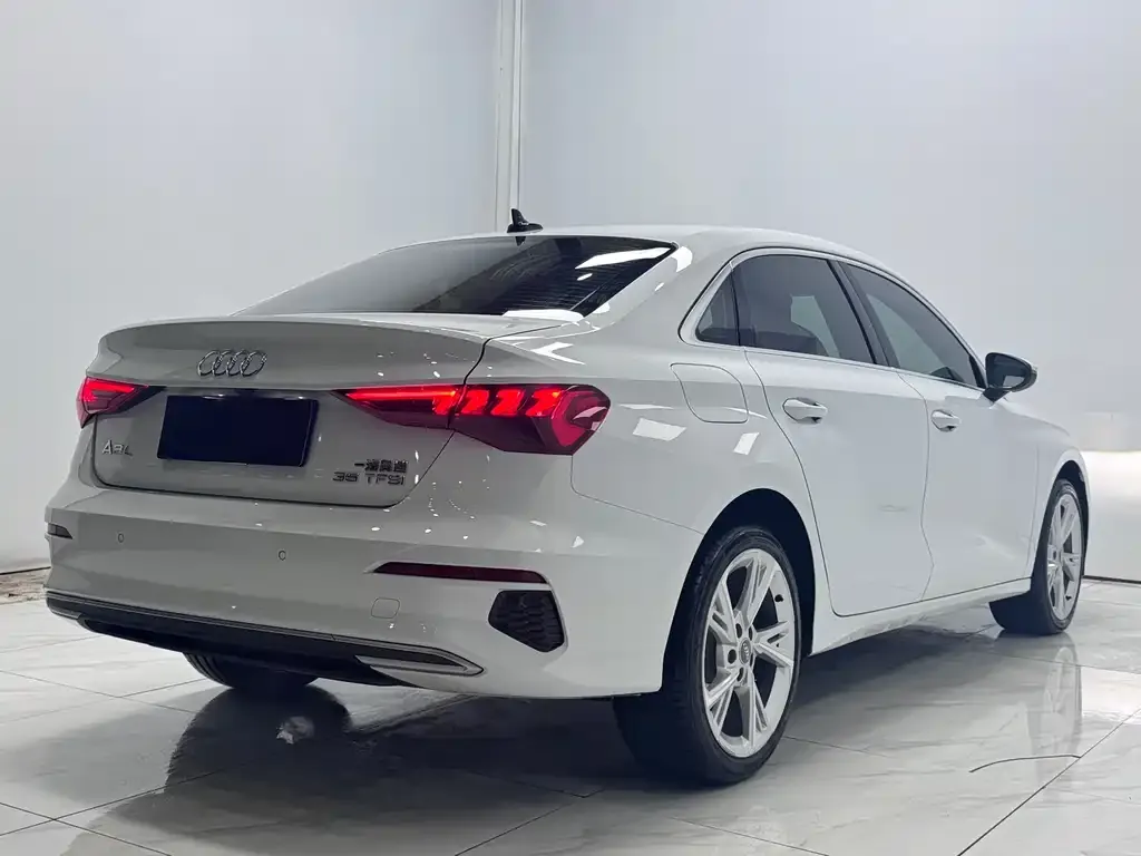 Audi A3 2021 из CN, фото 10
