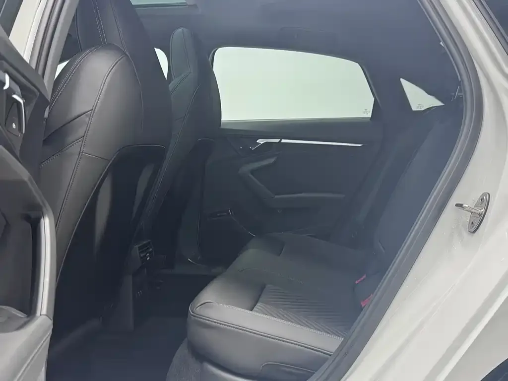 Audi A3 2021 из CN, фото 5