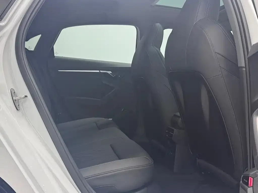 Audi A3 2021 из CN, фото 8