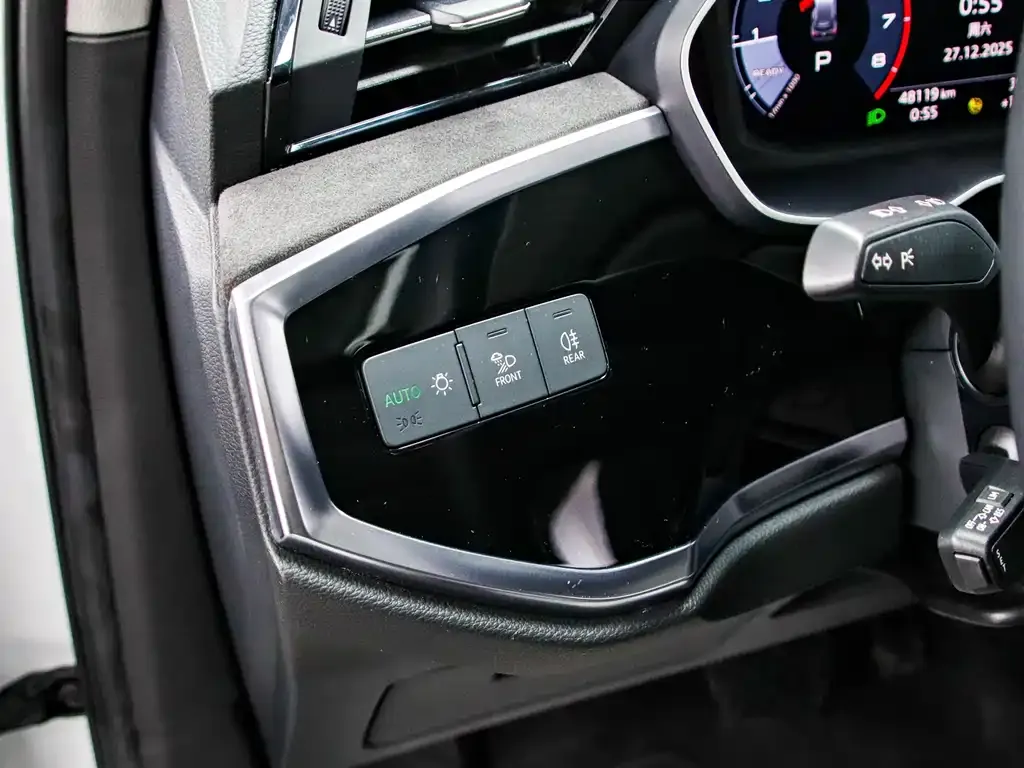 Audi Q3 2021 из CN, фото 3