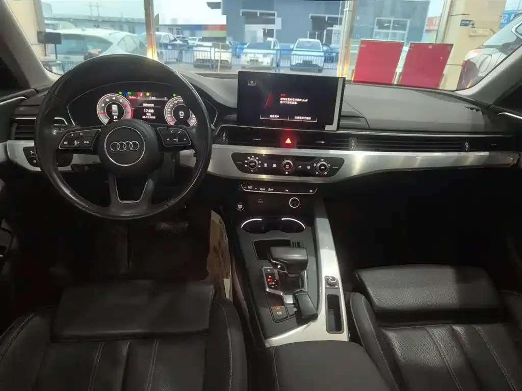 Audi A4L 2022 из CN, фото 6