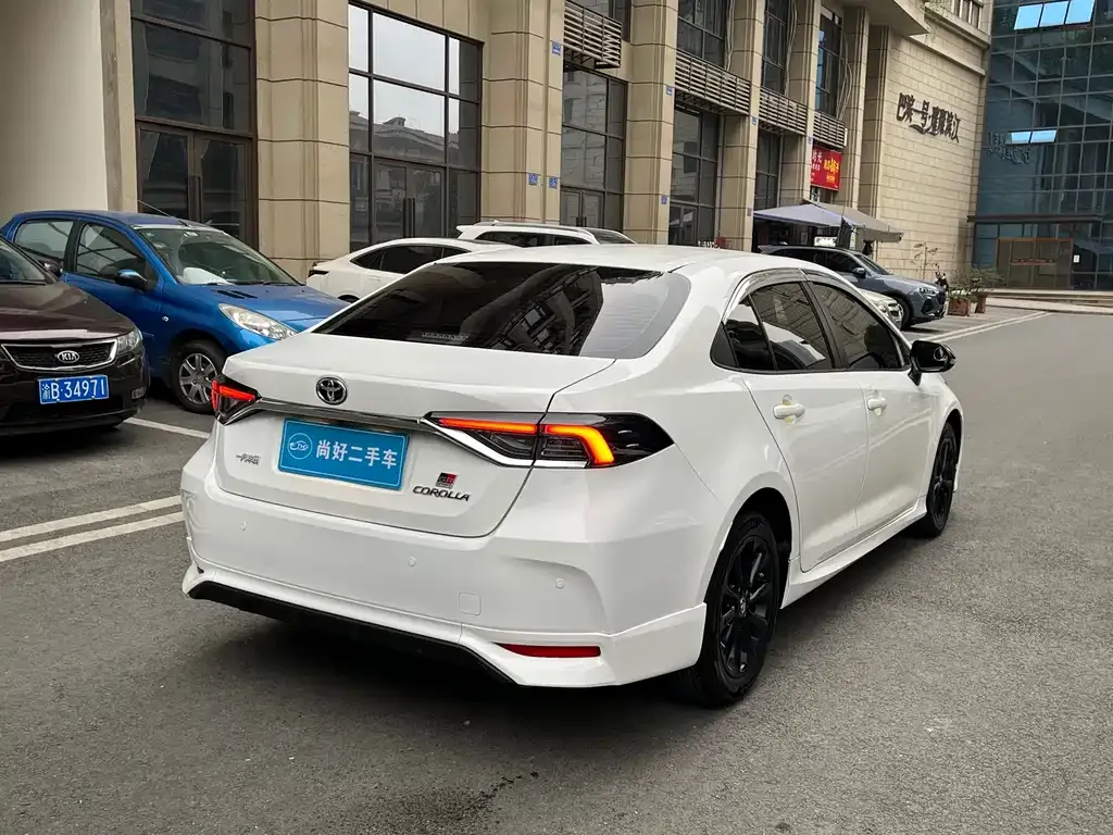 Toyota Corolla 2022 из CN, фото 9