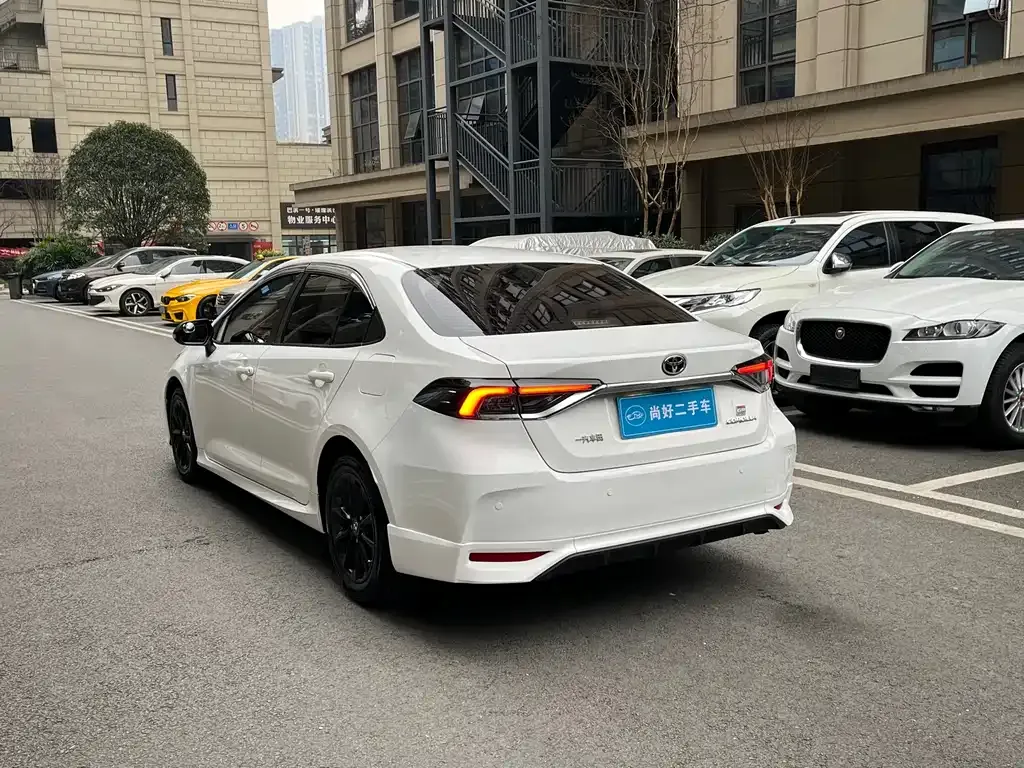 Toyota Corolla 2022 из CN, фото 8