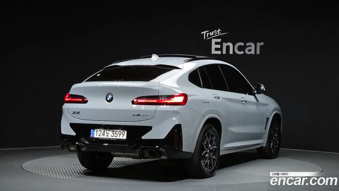 BMW X4 2023 из KR, фото 3