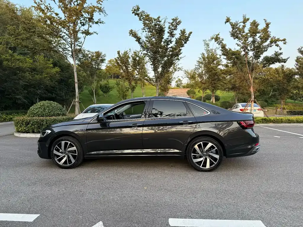 Volkswagen Sagitar 2023 из CN, фото 8