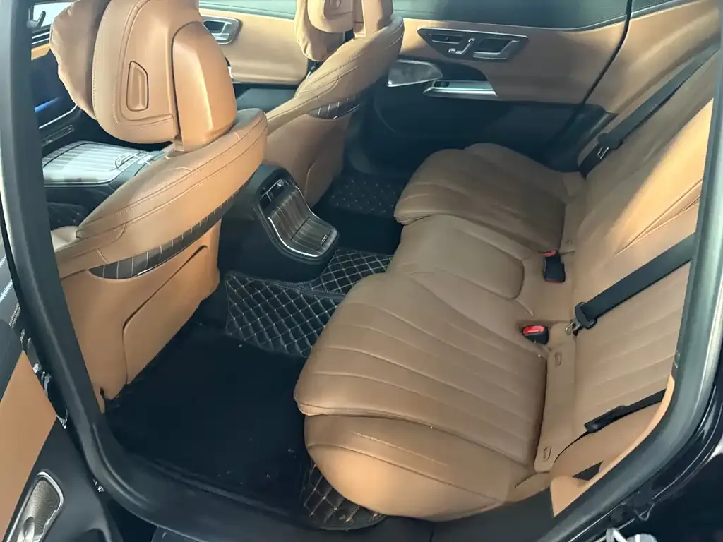 Mercedes-Benz E-Class 2025 из CN, фото 2