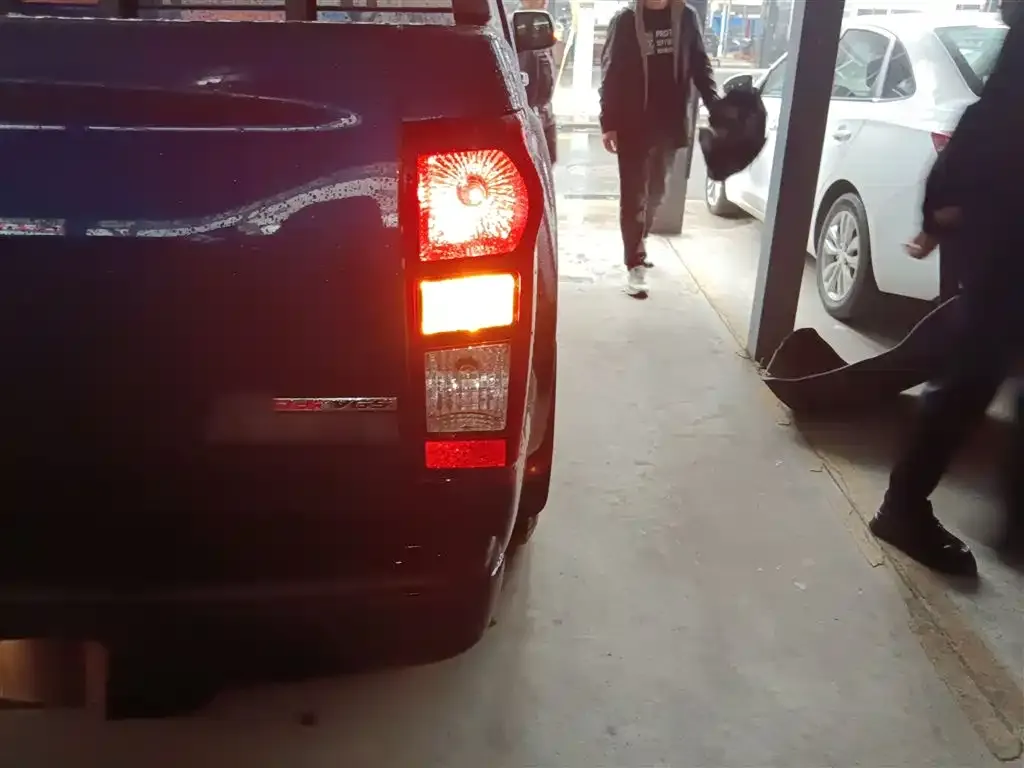 Isuzu D-MAX 2022 из CN, фото 8