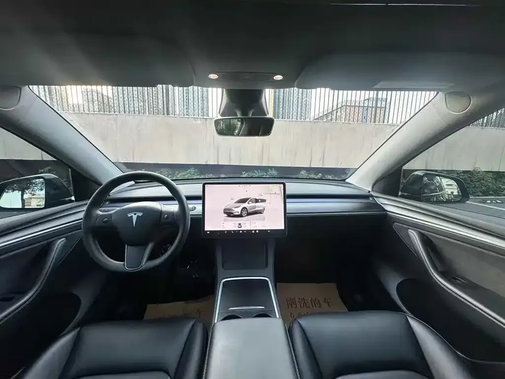Tesla Model Y 2022 из CN, фото 2