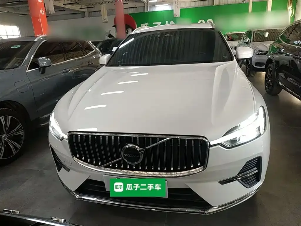 Volvo XC60 — фото 2