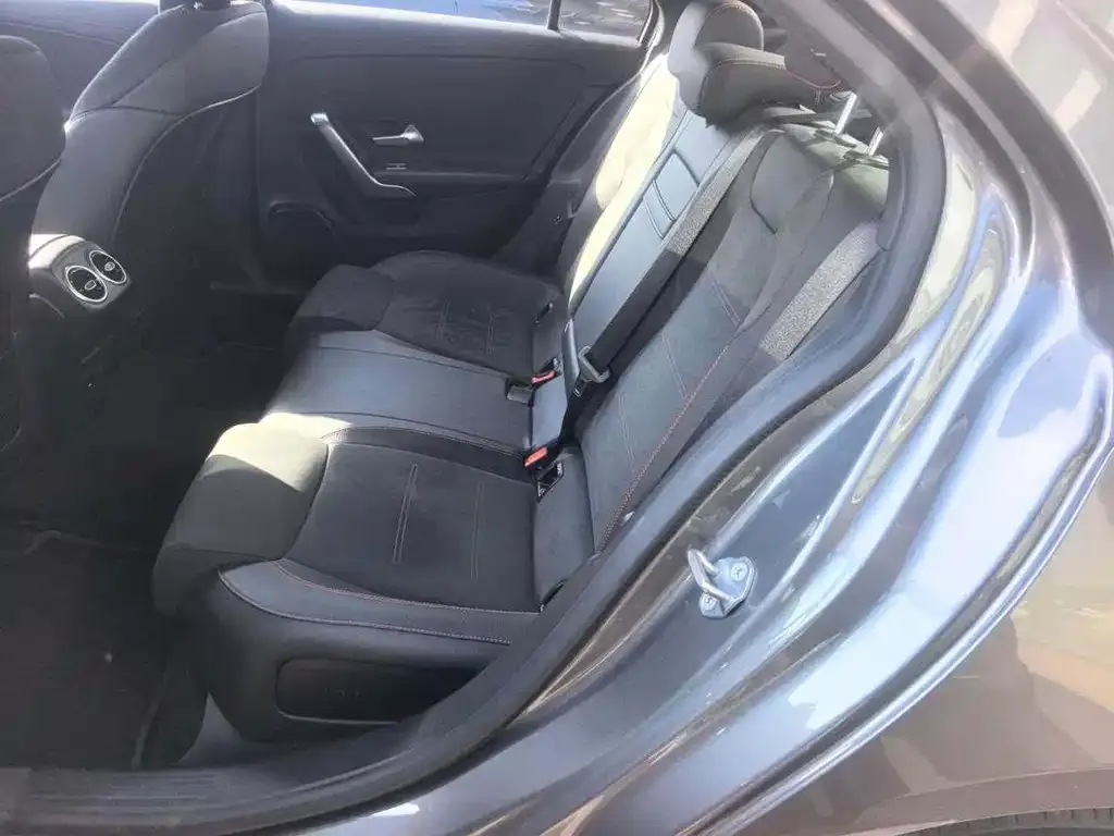 Mercedes-Benz A-Class 2023 из CN, фото 4