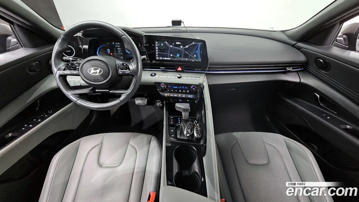 Hyundai AVANTE — фото 8