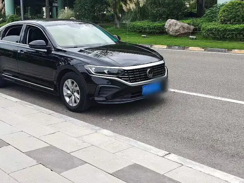 Volkswagen Passat 2023 из CN, фото 8