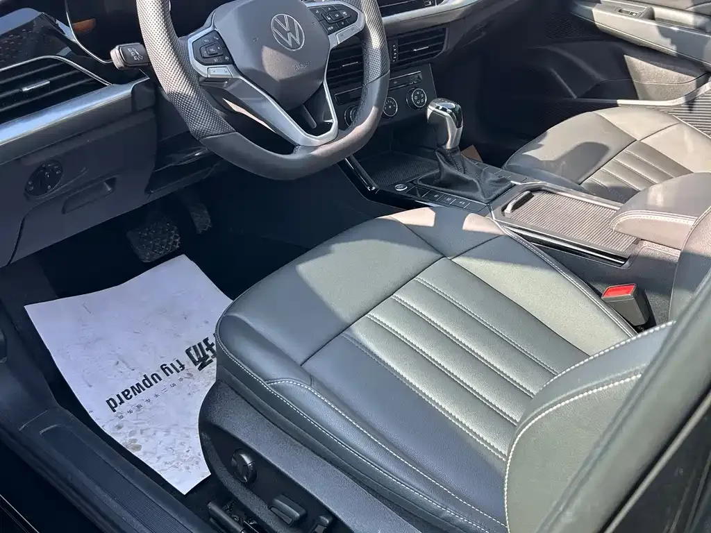 Volkswagen Passat 2023 из CN, фото 5