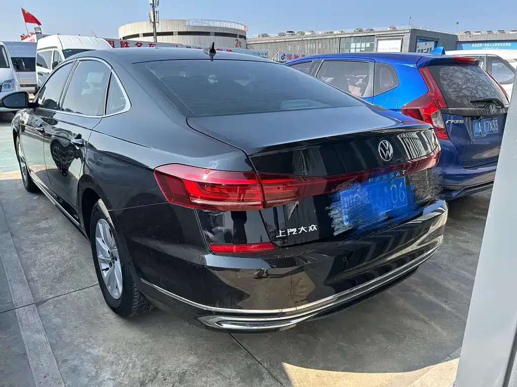Volkswagen Passat 2023 из CN, фото 4