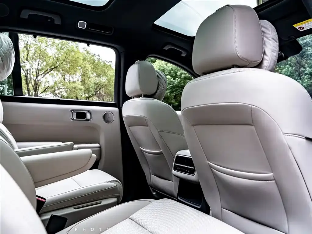 Li Auto L8 2024 из CN, фото 7