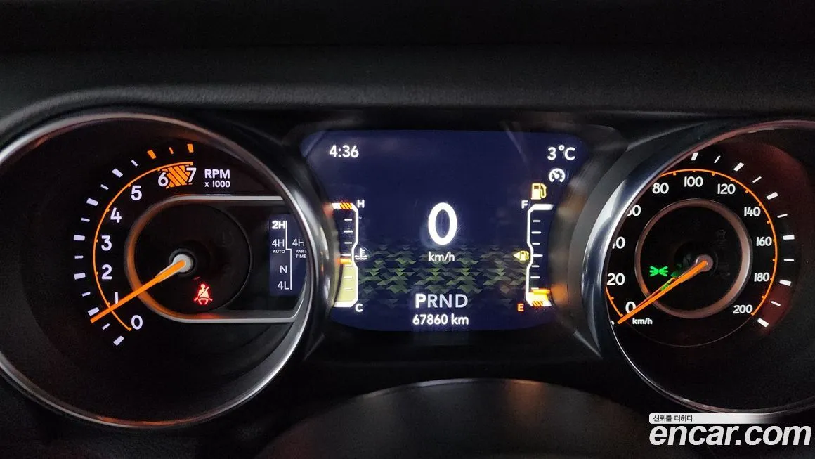 Jeep Wrangler 2021 из KR, фото 8