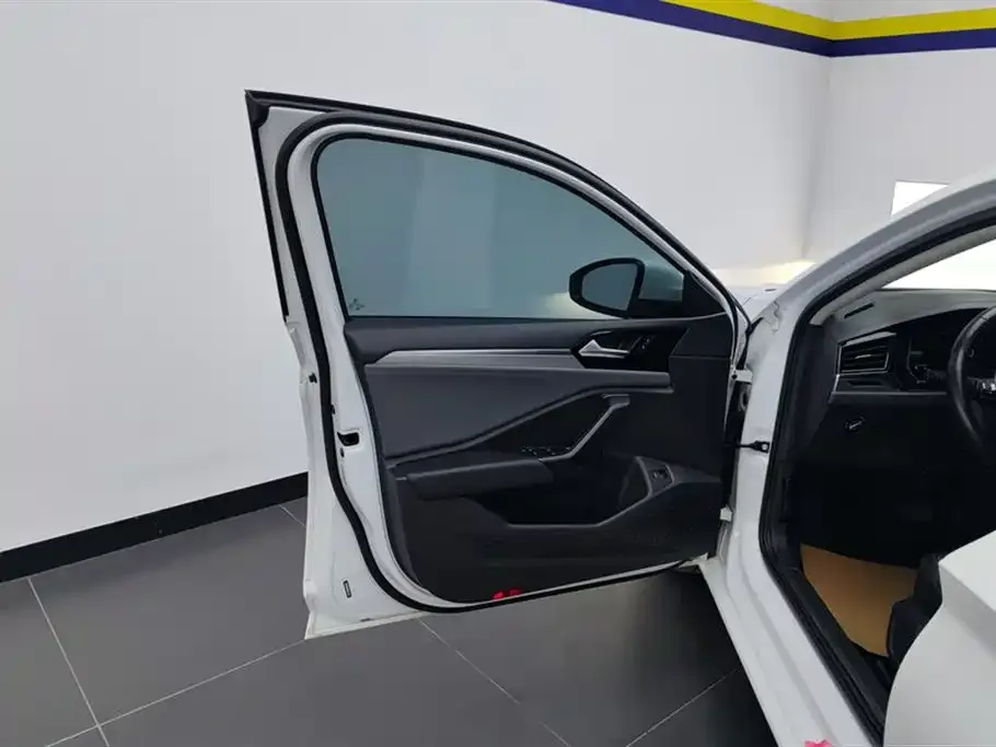 Volkswagen Sagitar 2021 из CN, фото 3