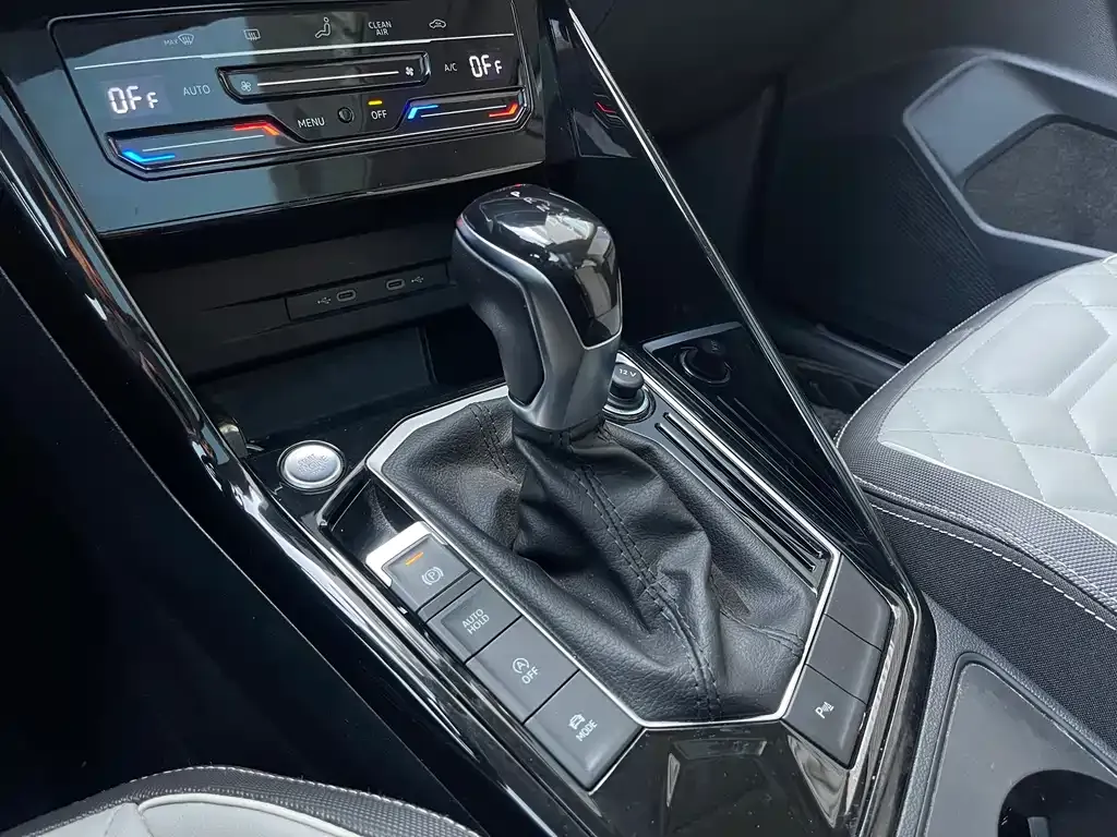 Volkswagen Tayron 2022 из CN, фото 9