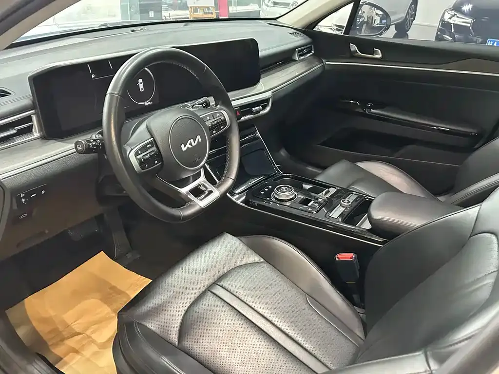 Kia K5 2023 из CN, фото 9