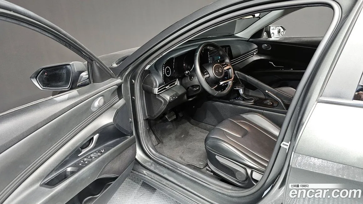 Hyundai AVANTE — фото 8