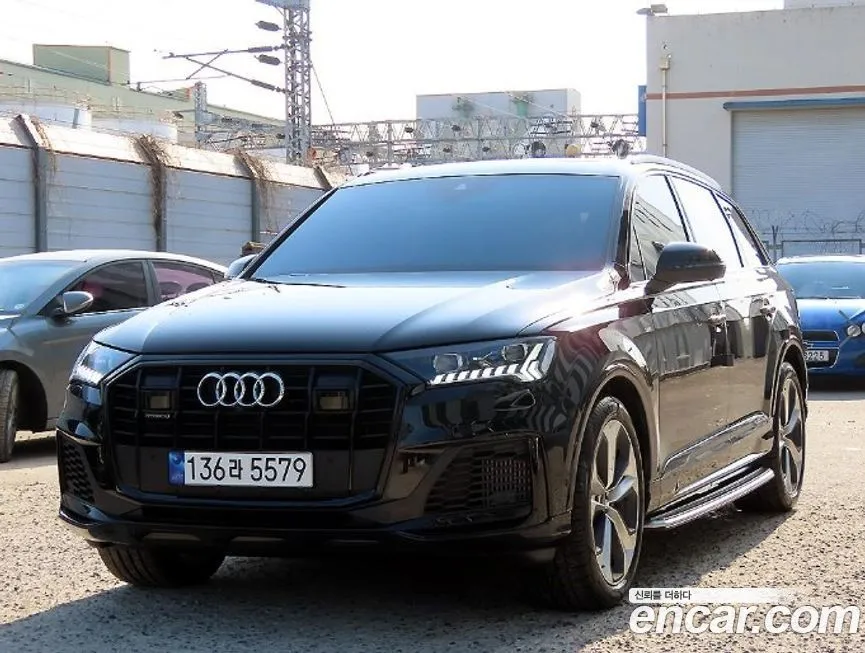 Audi Q7 2023 из KR, фото 3