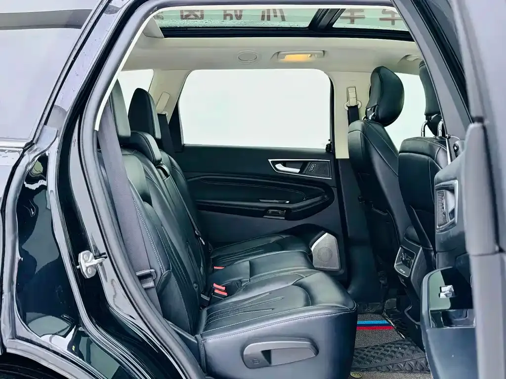 Ford Edge 2021 из CN, фото 10