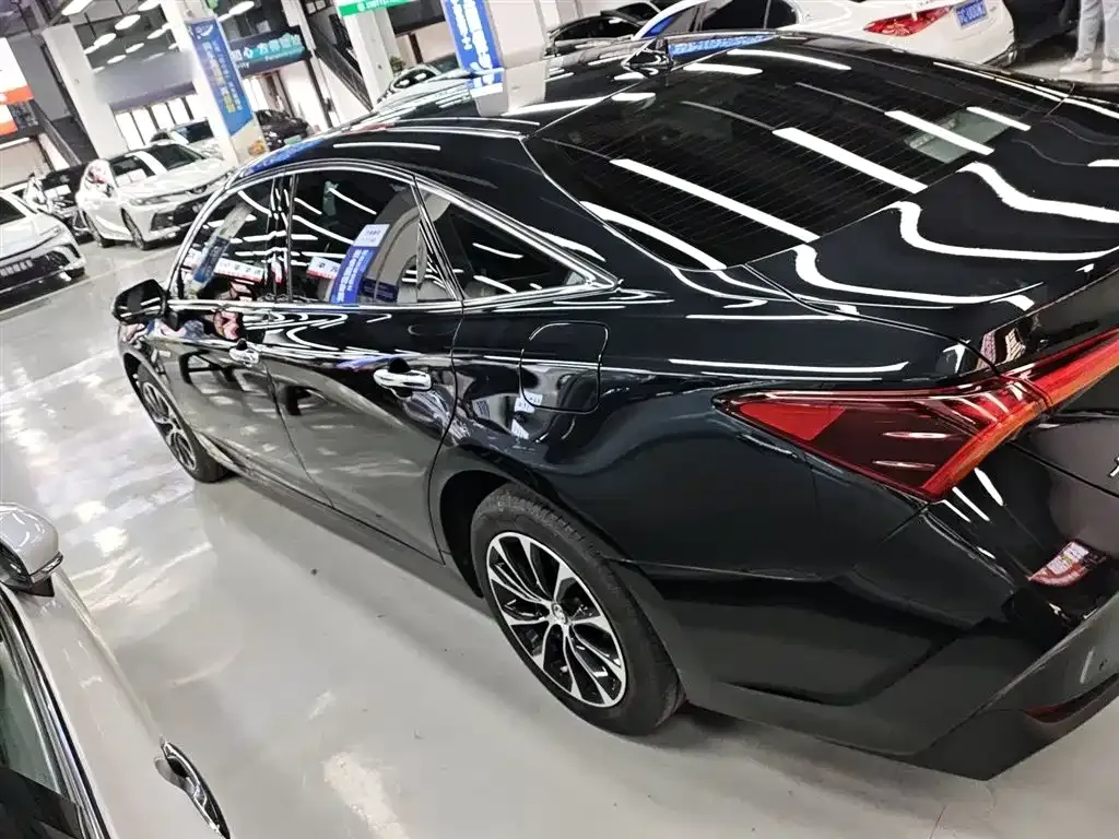 Toyota Avalon 2022 из CN, фото 9