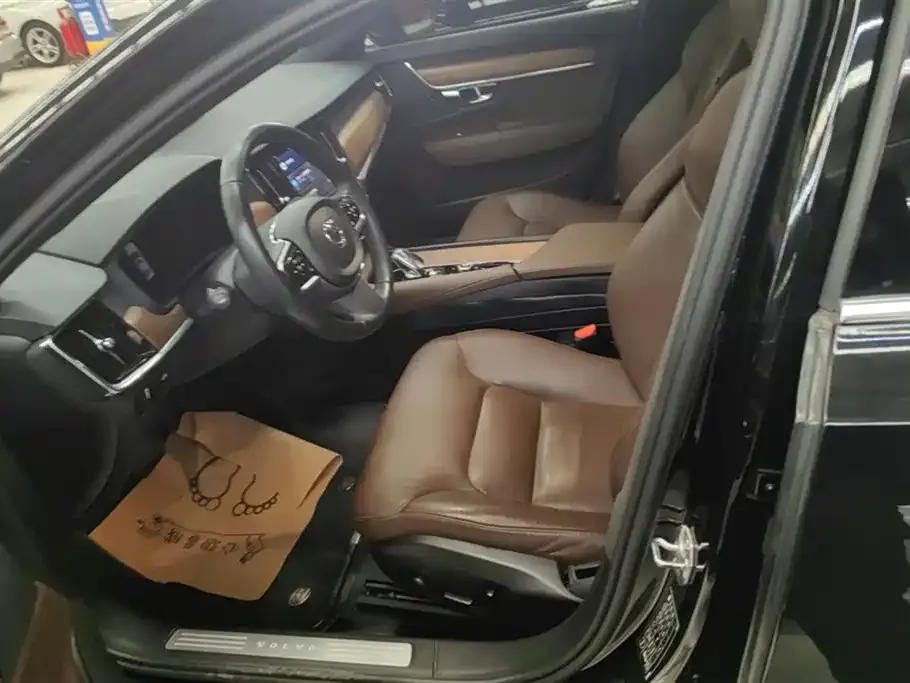 Volvo S90 2022 из CN, фото 3