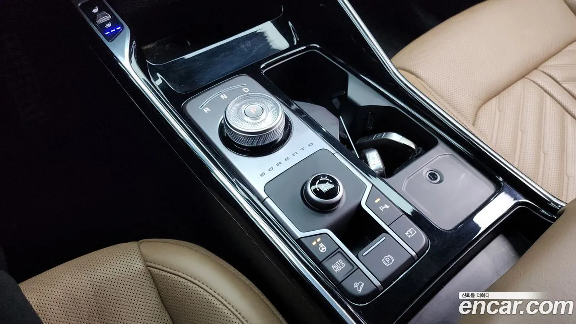 Kia Sorento — фото 7