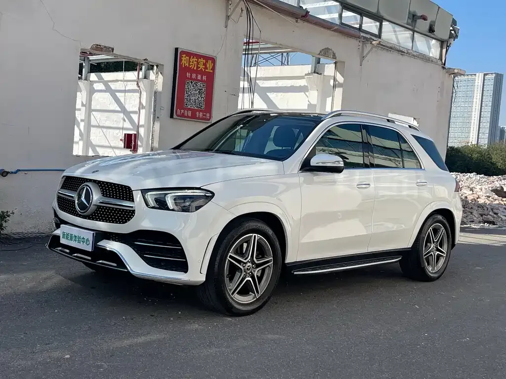 Mercedes-Benz GLE — фото 1