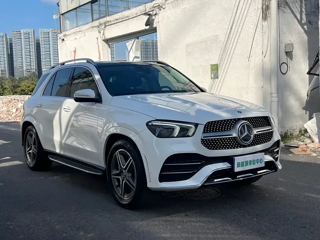 Mercedes-Benz GLE — фото 10