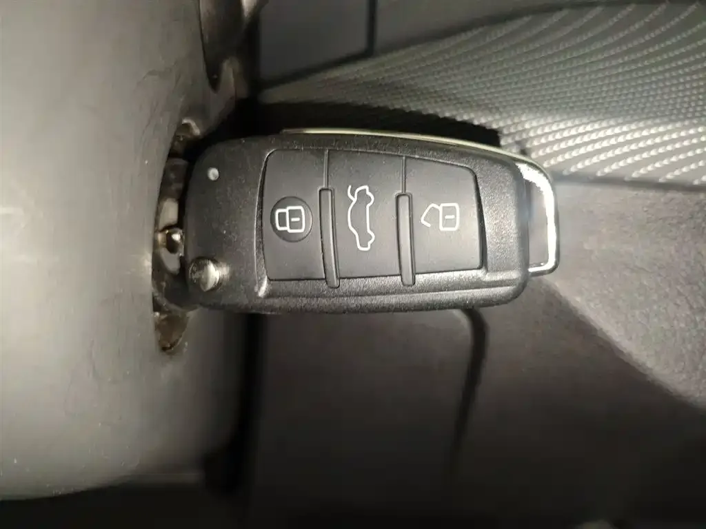 Audi Q2L 2022 из CN, фото 7