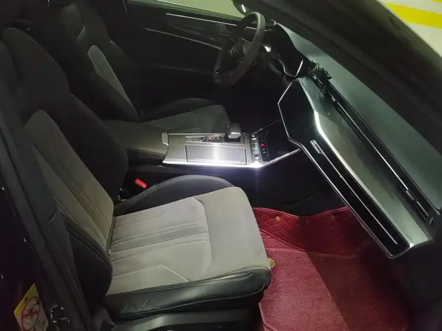 Audi A6L 2024 из CN, фото 10