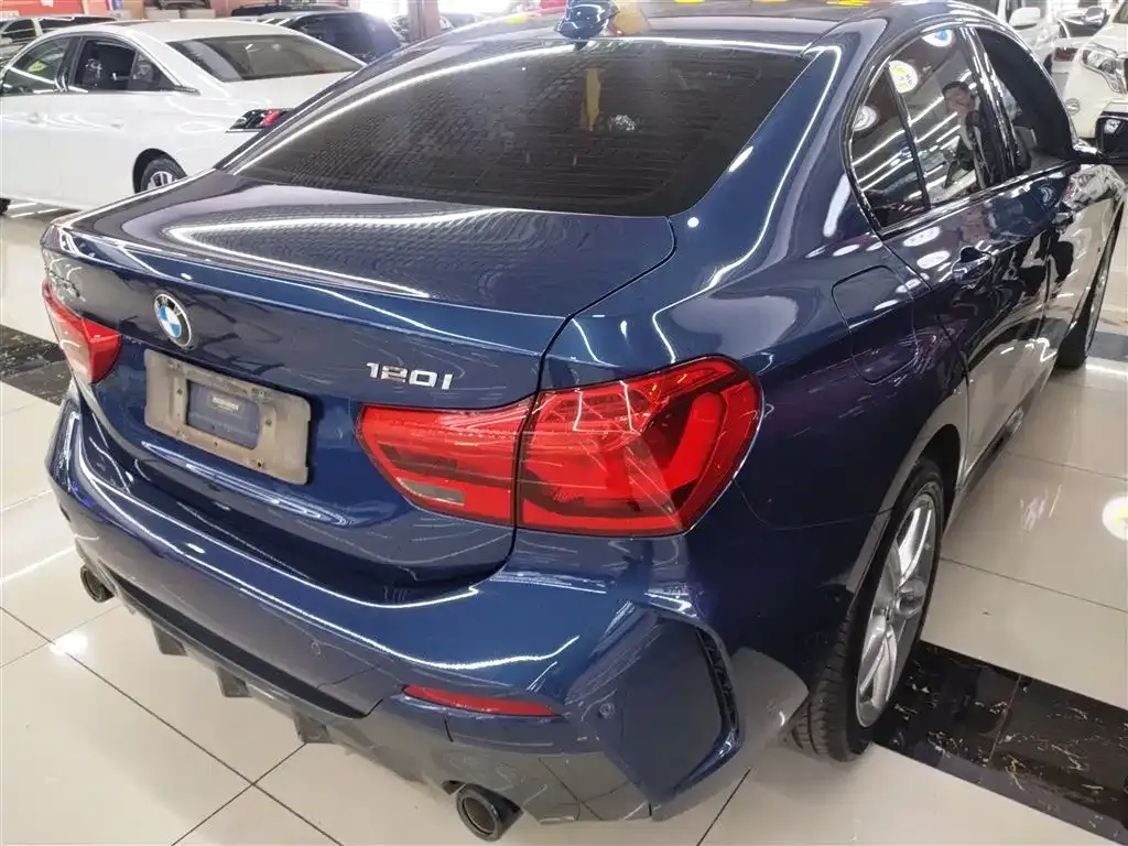 BMW 1 Series 2021 из CN, фото 9