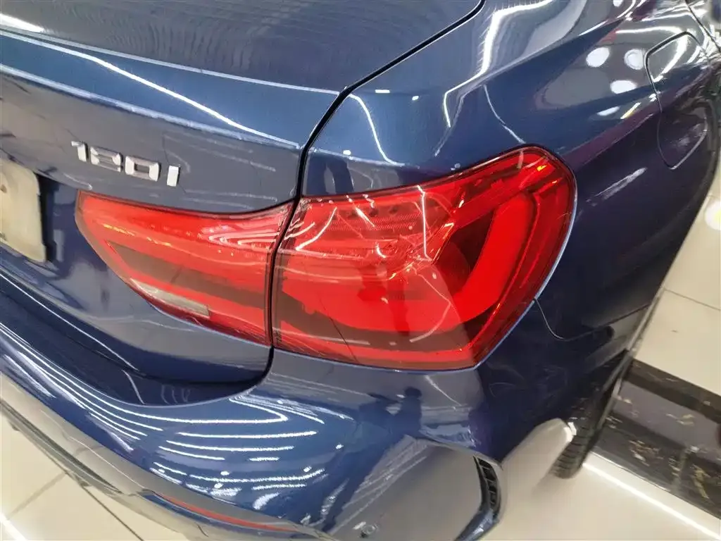 BMW 1 Series 2021 из CN, фото 2