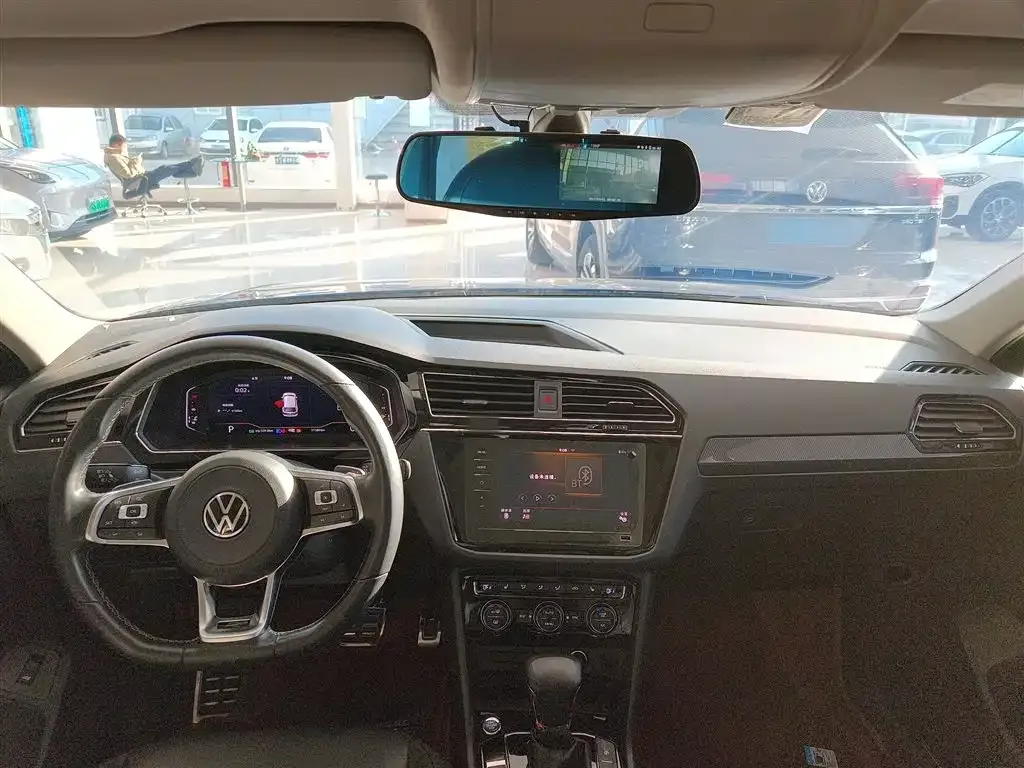 Volkswagen Tiguan L 2021 из CN, фото 10